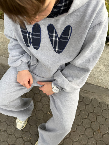 VINTISIZE X WINT HOODIE