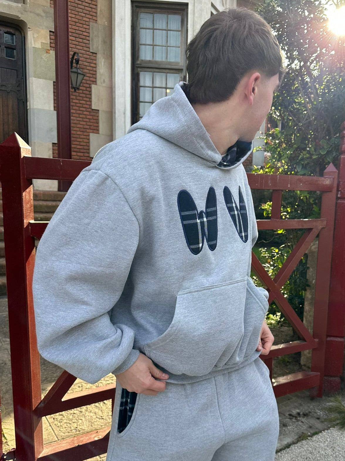 VINTISIZE X WINT HOODIE